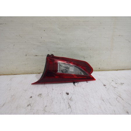 Recambio de piloto trasero derecho interior para mazda 3 lim. () center-line referencia OEM IAM B45C513F0B  