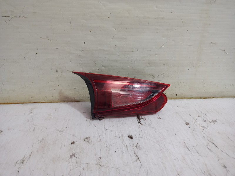 Recambio de piloto trasero izquierdo interior para mazda 3 lim. () center-line referencia OEM IAM BJF1513G0B  