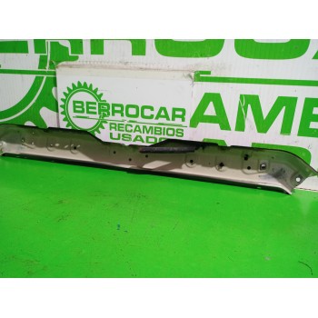 Recambio de travesaño superior para kia sorento i (jc) 2.5 crdi referencia OEM IAM 641033E100  