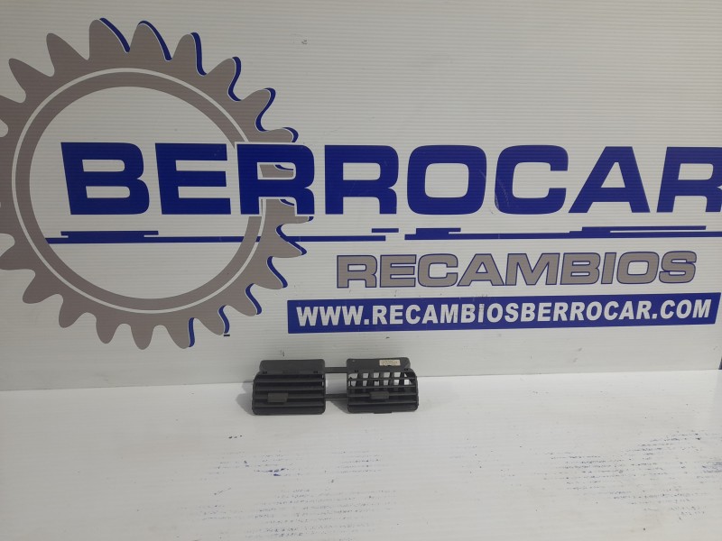Recambio de rejilla paragolpes central para suzuki swift berlina (mz) 1.3 16v cat referencia OEM IAM 7361062J00  