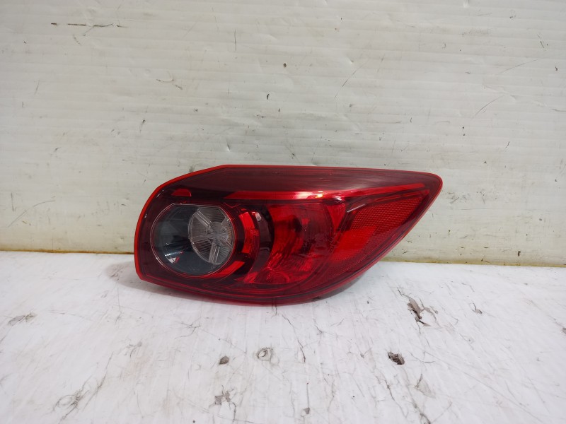 Recambio de piloto trasero derecho para mazda 3 lim. () center-line referencia OEM IAM 22041981  