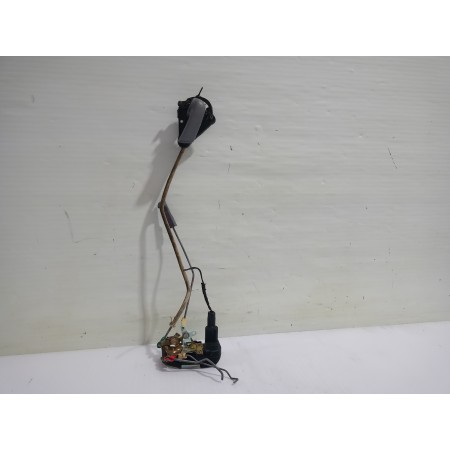 Recambio de cerradura puerta delantera derecha para chrysler voyager (gs) 2.5 td family referencia OEM IAM 4717472  