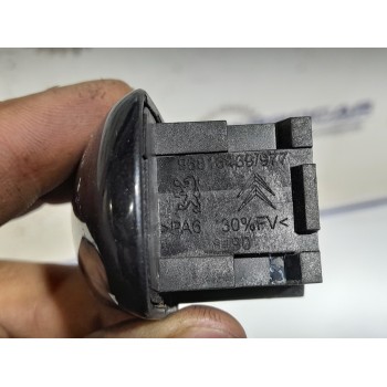 Recambio de maneta exterior trasera derecha para peugeot 308 referencia OEM IAM 96816439  