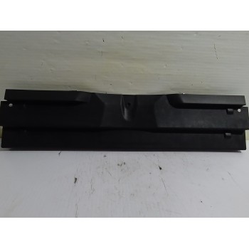 MOLDURA MALETERO YP00019277 