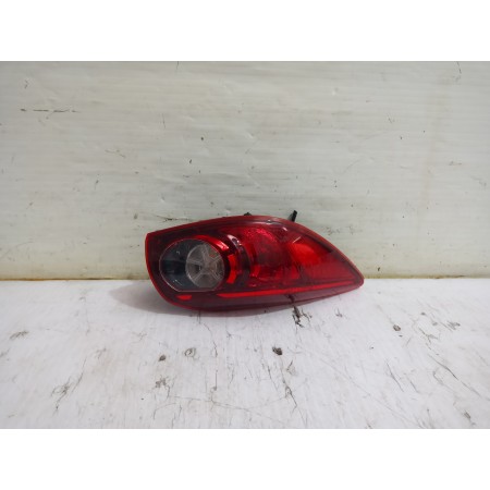 Recambio de piloto trasero izquierdo para mazda 3 lim. () center-line referencia OEM IAM 22041974  