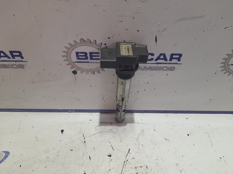 Recambio de bobina encendido para volkswagen polo (9n1) 1.2 referencia OEM IAM 0986221047  
