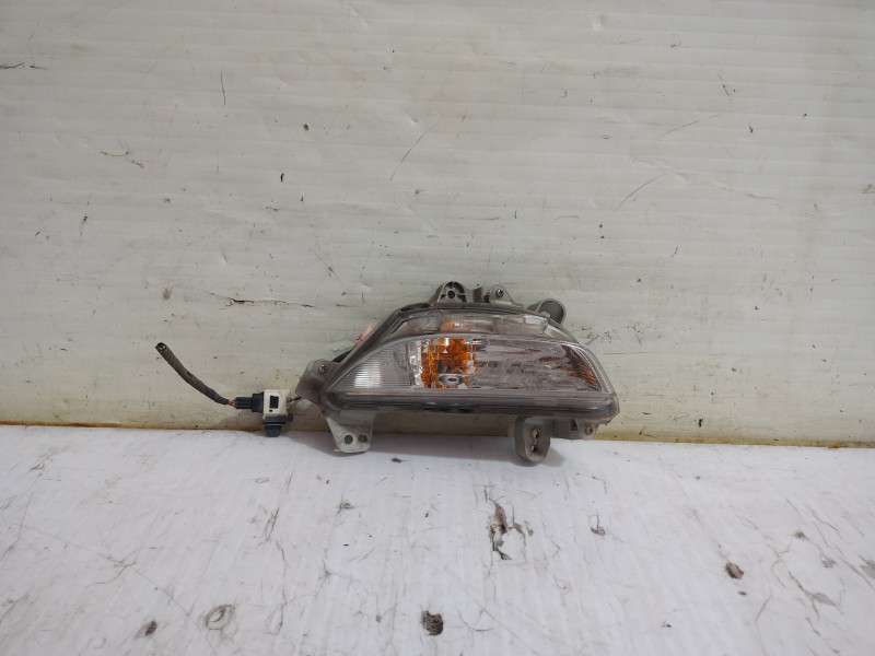 Recambio de faro antiniebla derecho para mazda 3 lim. () center-line referencia OEM IAM B45A51350A  