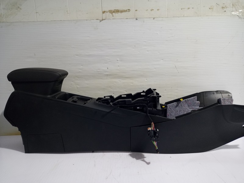 Recambio de consola central para opel grandland x design line referencia OEM IAM YP000546YX  