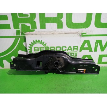 Recambio de travesaño superior para opel corsa e expression referencia OEM IAM 13434383  