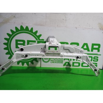 Recambio de travesaño superior para dacia sandero laureate referencia OEM IAM 625129035R  