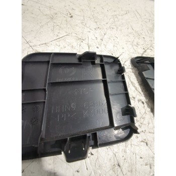 Recambio de moldura para mazda 3 lim. () center-line referencia OEM IAM BHN968962  