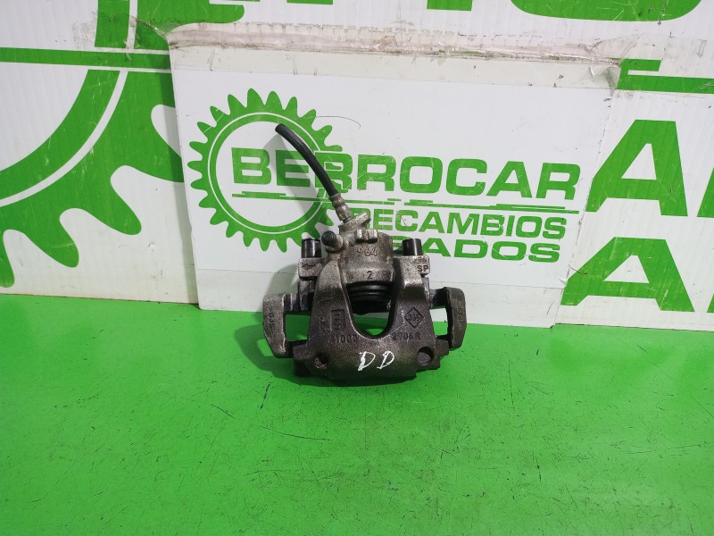 Recambio de pinza de freno delantera derecha para dacia sandero laureate referencia OEM IAM 410000613R  