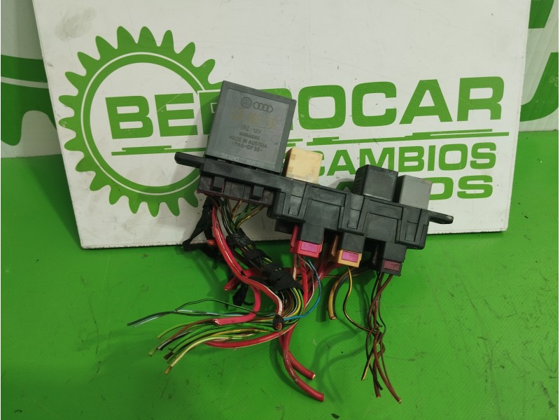 Recambio de caja reles / fusibles para seat toledo (1m2) 1.9 tdi referencia OEM IAM 8L0941822  