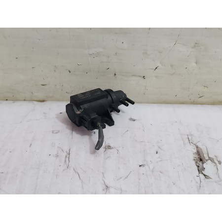 Recambio de valvula aire adicional para mazda 3 lim. () center-line referencia OEM IAM SH0218741  