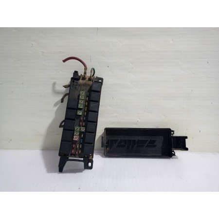 Recambio de caja reles / fusibles para chrysler voyager (gs) 2.5 td family referencia OEM IAM 04868093AA  