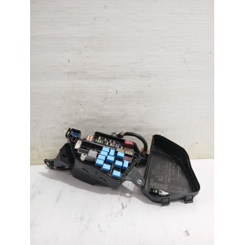 CAJA RELES / FUSIBLES 8262048280 