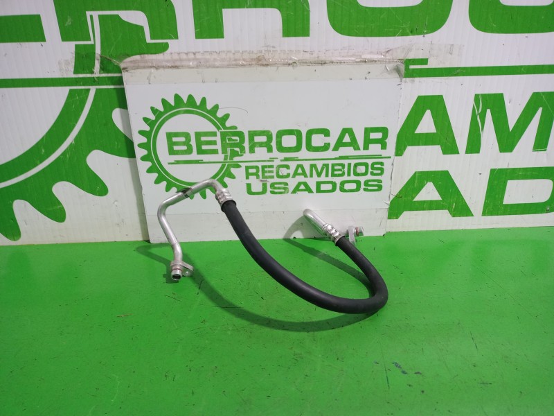 Recambio de tubo para dacia sandero laureate referencia OEM IAM 924903240R  