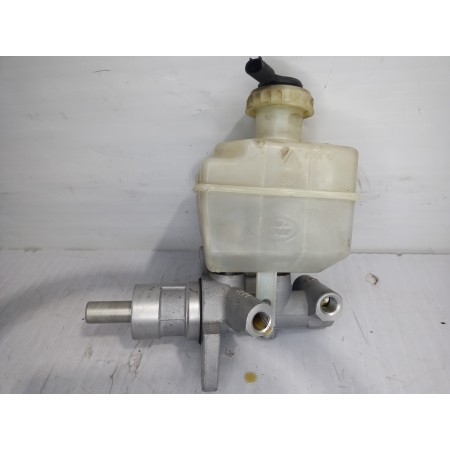 Recambio de bomba freno para land rover discovery 4 tdv6 hse referencia OEM IAM 74471269C  