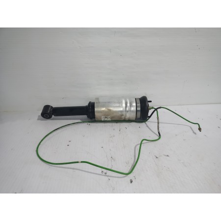 Recambio de amortiguador delantero izquierdo para land rover discovery 4 tdv6 hse referencia OEM IAM 22250005A  