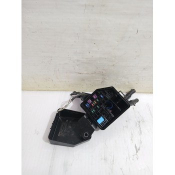 Recambio de caja reles / fusibles para toyota rav 4 v (_a5_, _h5_) 2.0 (mxaa52) referencia OEM IAM 8266242470  