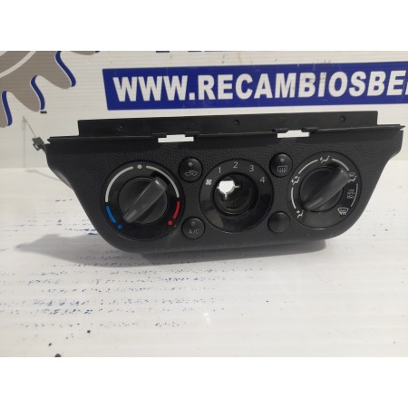 Recambio de mando calefaccion / aire acondicionado para suzuki swift berlina (mz) 1.3 16v cat referencia OEM IAM 3951062J40  
