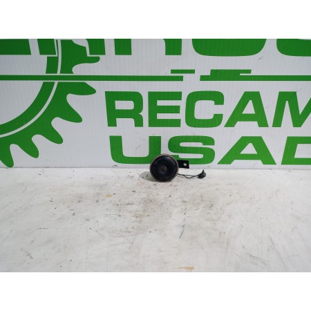 Recambio de claxon para suzuki vitara se/sv (et) 1.9 turbodiesel referencia OEM IAM 3881163  