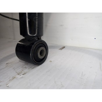 Recambio de amortiguador delantero derecho para land rover discovery 4 tdv6 hse referencia OEM IAM LR03264  