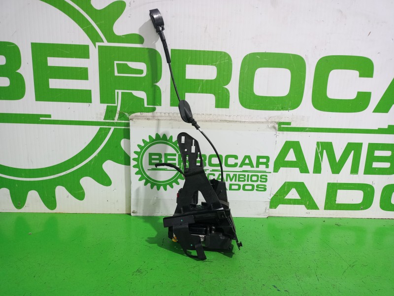 Recambio de cerradura puerta trasera derecha para ford fiesta (cbk) ambiente referencia OEM IAM 1372483  