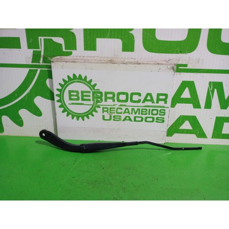 Recambio de brazo limpia delantero izquierdo para dacia sandero laureate referencia OEM IAM 288818586R  