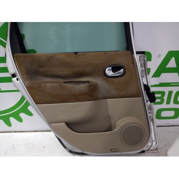 Recambio de puerta trasera izquierda para renault scenic ii 1.9 dci diesel referencia OEM IAM 821014922R  