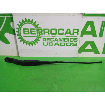 Recambio de brazo limpia delantero derecho para dacia sandero laureate referencia OEM IAM 288865045R  