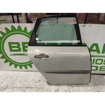 PUERTA TRASERA DERECHA 821005158R 