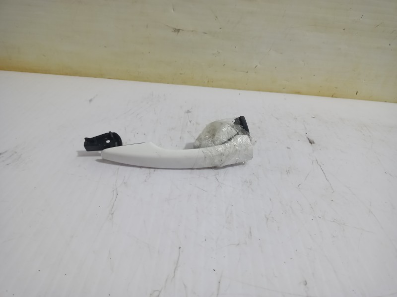 Recambio de maneta exterior delantera derecha para opel grandland x design line referencia OEM IAM 9686433680  