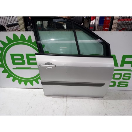 Recambio de puerta delantera derecha para renault scenic ii 1.9 dci diesel referencia OEM IAM 7751477220  