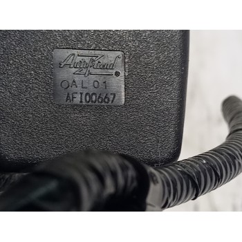 Recambio de enganche cinturon trasero derecho para mazda 3 lim. () center-line referencia OEM IAM 88852AX400  