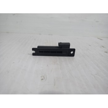 Recambio de amplificador de antena para land rover discovery 4 tdv6 hse referencia OEM IAM AH4215K603AA  