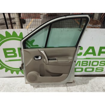 Recambio de puerta delantera derecha para renault scenic ii 1.6 16v referencia OEM IAM 801002354R  