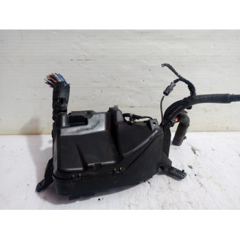 Recambio de caja reles / fusibles para mazda 3 lim. () center-line referencia OEM IAM KD45675X0C  