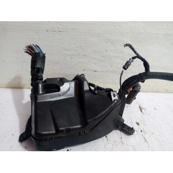 Recambio de caja reles / fusibles para mazda 3 lim. () center-line referencia OEM IAM KD45675X0C  