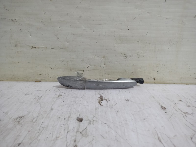 Recambio de maneta exterior delantera derecha para mazda 3 lim. () center-line referencia OEM IAM KD535841XB50  