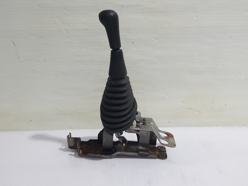 Recambio de palanca cambio para chrysler voyager (gs) 2.5 td family referencia OEM IAM 4446987  