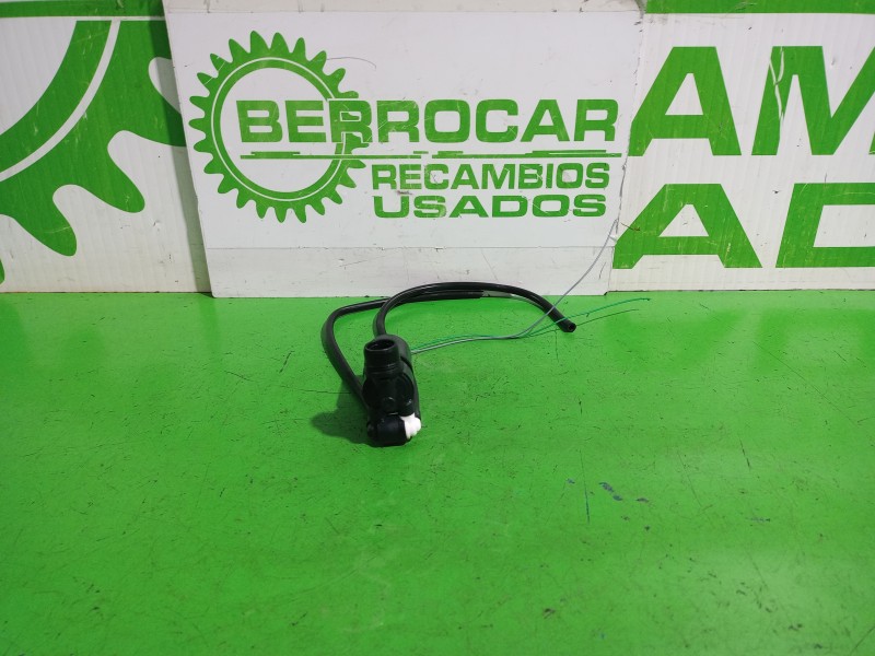 Recambio de bomba limpia para dacia sandero laureate referencia OEM IAM 286203634R  