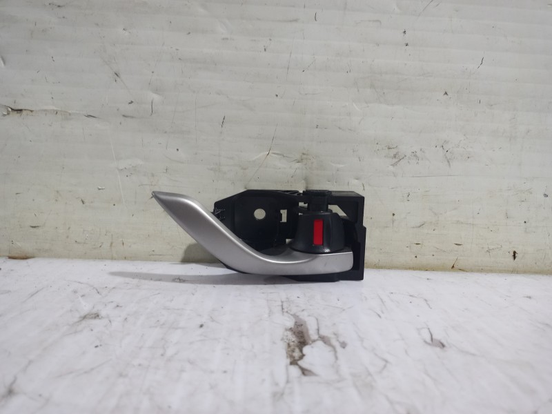 Recambio de maneta interior trasera derecha para mazda 3 lim. () center-line referencia OEM IAM KD53T8314  