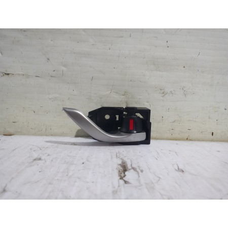 Recambio de maneta interior trasera derecha para mazda 3 lim. () center-line referencia OEM IAM KD53T8314  