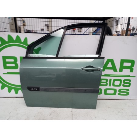 Recambio de puerta delantera izquierda para renault scenic ii 1.5 dci diesel referencia OEM IAM 7751477221  
