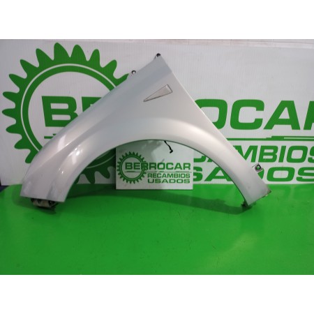 Recambio de aleta delantera izquierda para renault scenic ii 1.6 16v referencia OEM IAM 8200020568G  