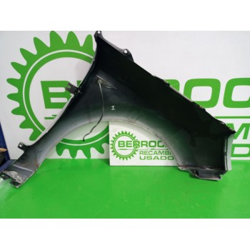 Recambio de aleta delantera izquierda para renault scenic ii 1.6 16v referencia OEM IAM 8200020568G  