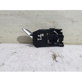 Recambio de maneta interior trasera izquierda para mazda 3 lim. () center-line referencia OEM IAM T8315KD53  