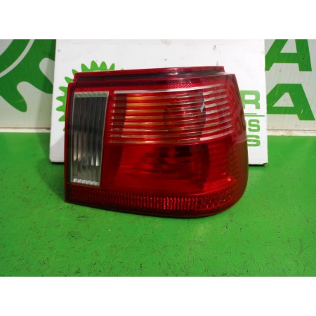 Recambio de piloto trasero derecho para seat ibiza (6k1) select referencia OEM IAM 6K6945096  