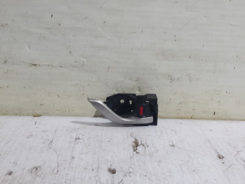 Recambio de maneta interior delantera derecha para mazda 3 lim. () center-line referencia OEM IAM KD53T8314  